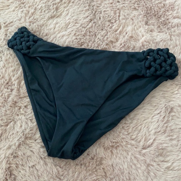 Frankie’s Bikinis bottoms